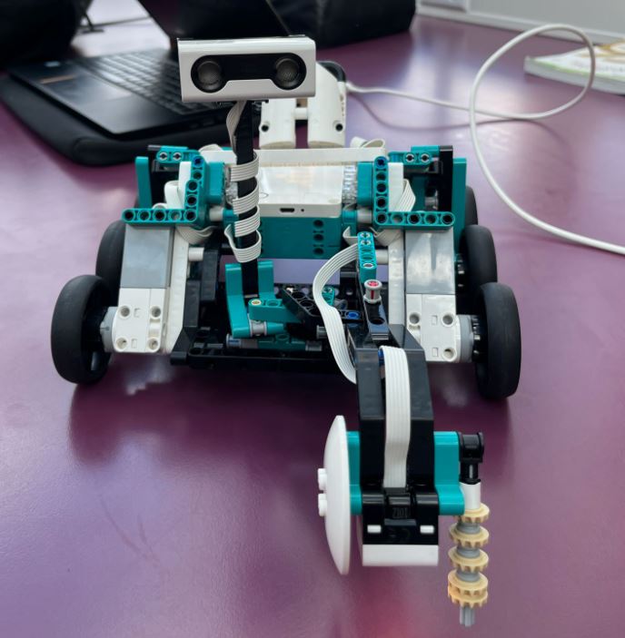 Terrain Explorer Close Up